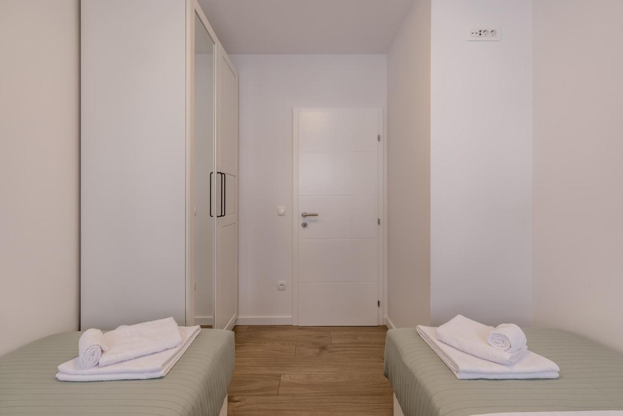 Kaštela Adriatic Nest, Cozy And Modern Two Bedroom Apartment מראה חיצוני תמונה