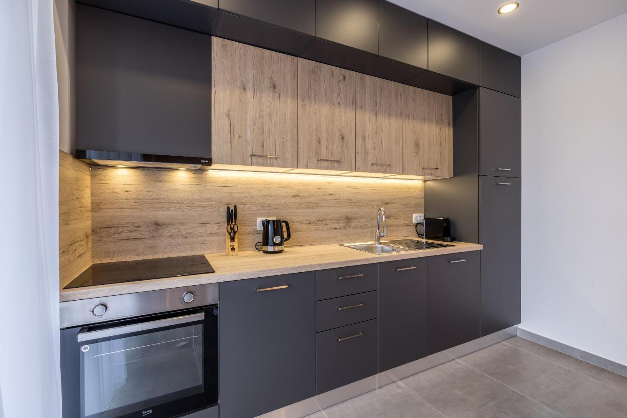 Kaštela Adriatic Nest, Cozy And Modern Two Bedroom Apartment מראה חיצוני תמונה