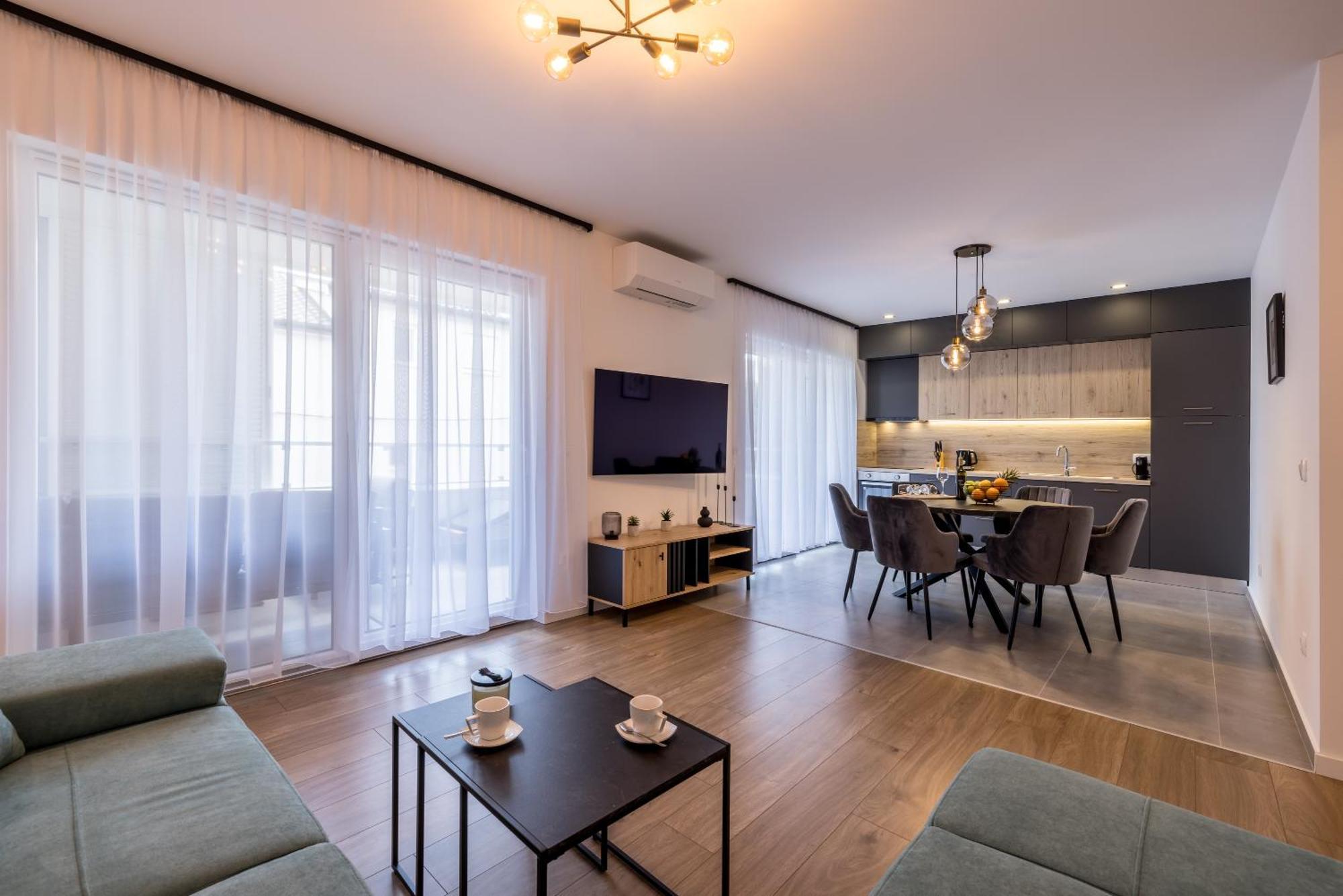 Kaštela Adriatic Nest, Cozy And Modern Two Bedroom Apartment מראה חיצוני תמונה